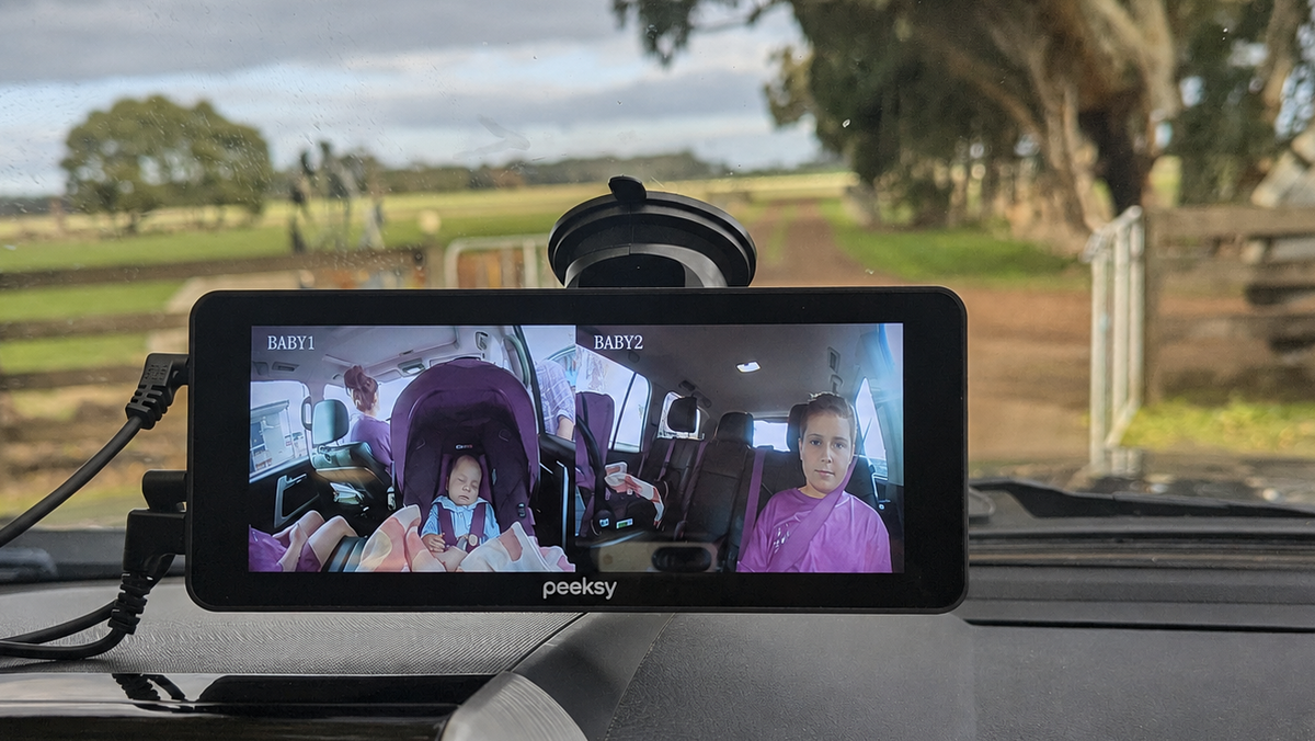Peeksy single and dual camera comparison